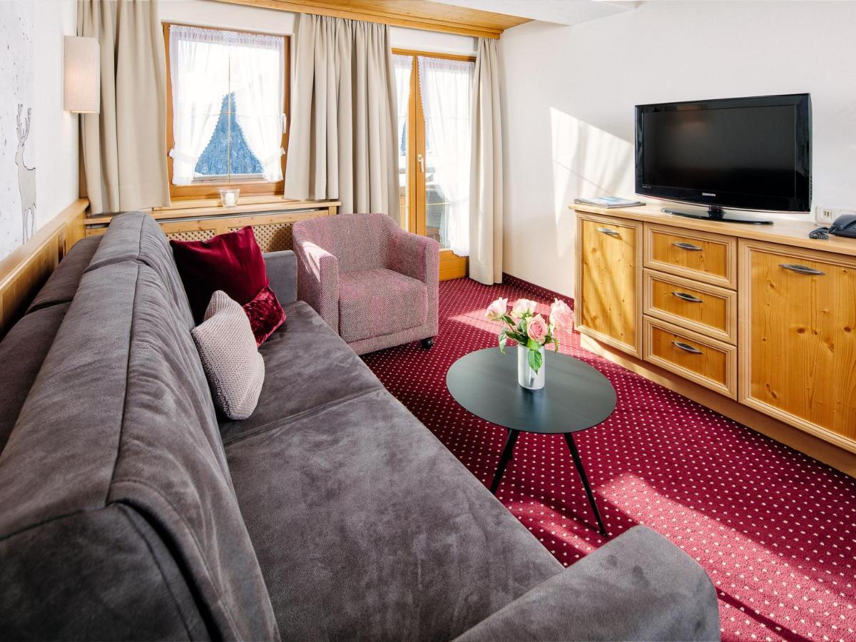 Alpina&More Apartments I Zimmer แซร์เฟาส์ ภายนอก รูปภาพ